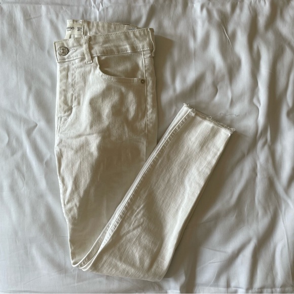 Mango Women’s White Skinny Jeans - Picture 6 of 6